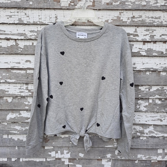 For The Republic Tops - 🌟 For the republic heart shirt size large